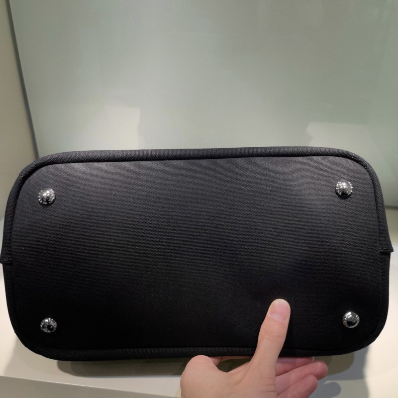 Prada 手提包