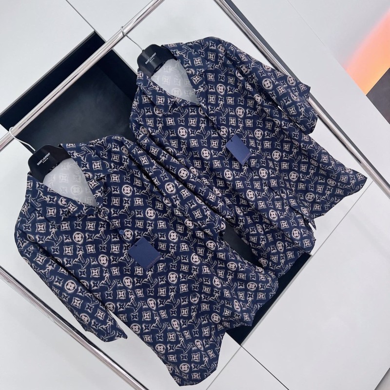 LV Tee