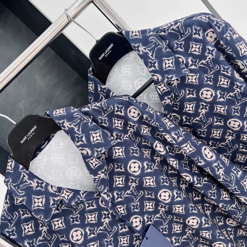 LV Tee