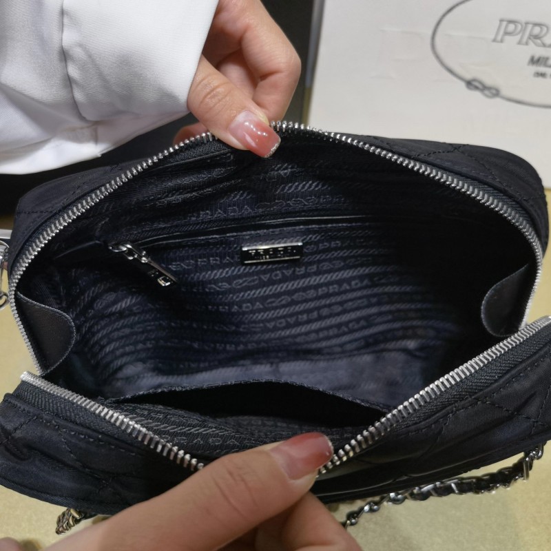 Prada 手拎斜挎包