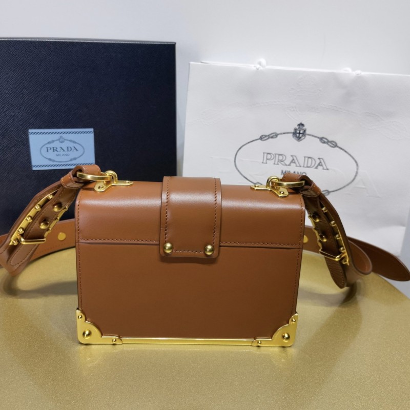 Prada Cahier 盒子包