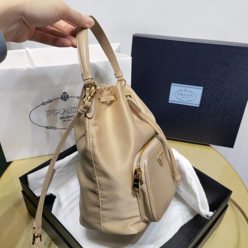 Prada 单肩包 / 水桶包