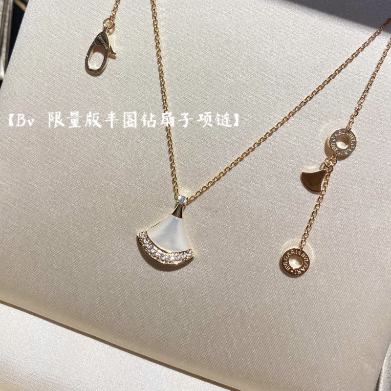 Bvlgari Necklace 