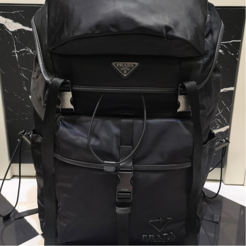 Prada Backpack 旅行包