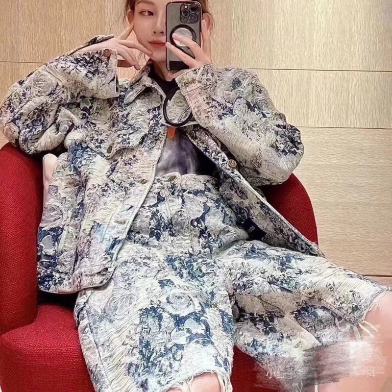 LV Unisex Shorts