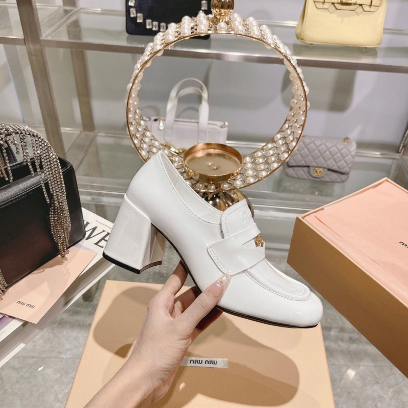 MiuMiu Flat