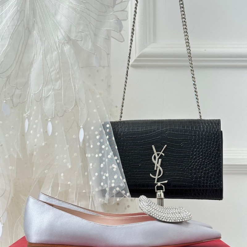 Roger Vivier Flat