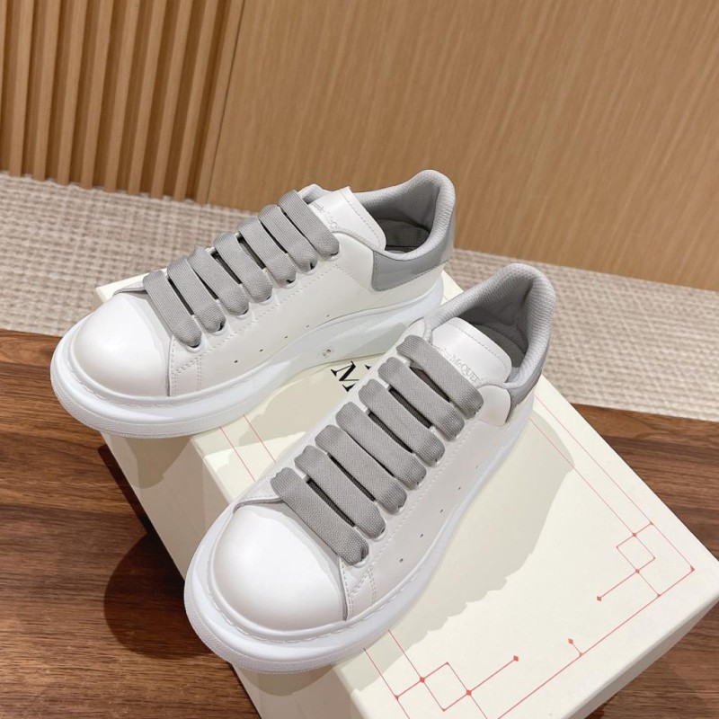 McQueen Unisex Sneaker