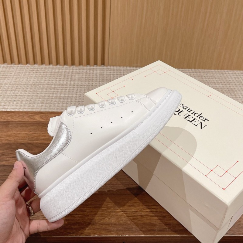 McQueen Unisex Sneaker