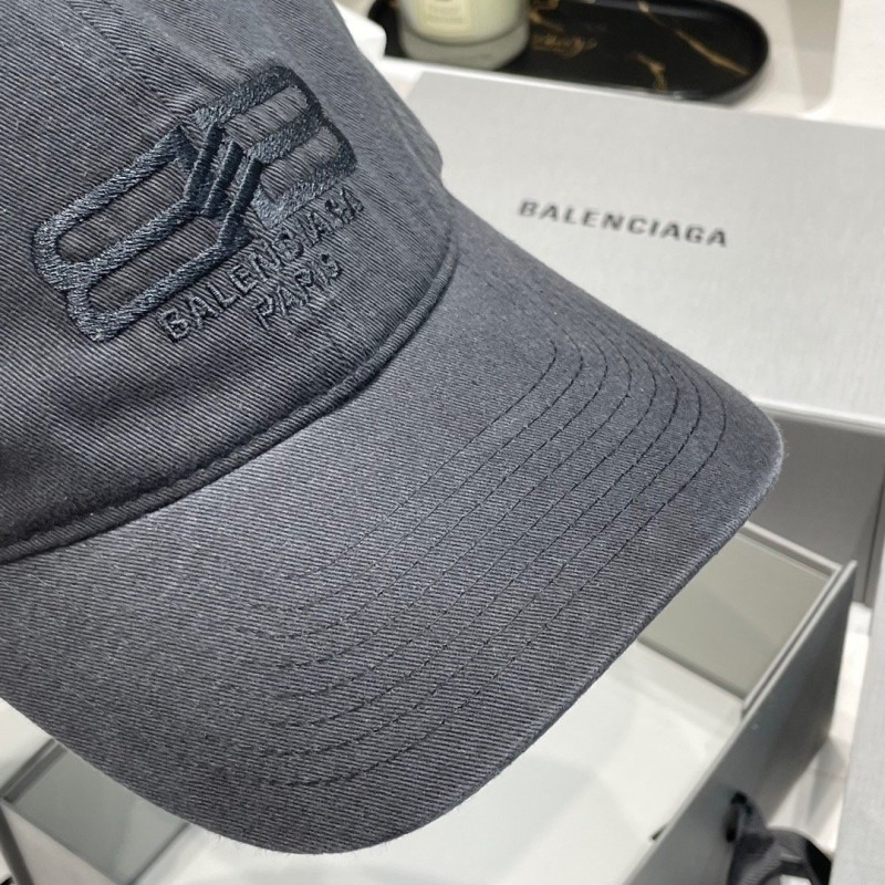Balenciaga Cap