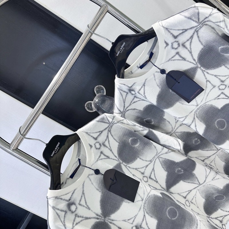 LV Tee