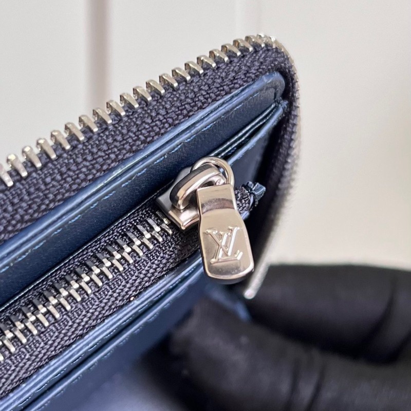 Lv Long Wallet