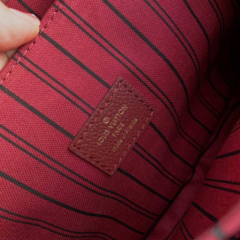 LV Pochette Metis 