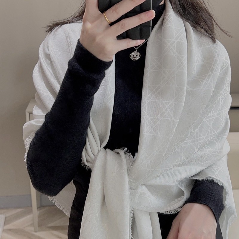 Dior Shawl