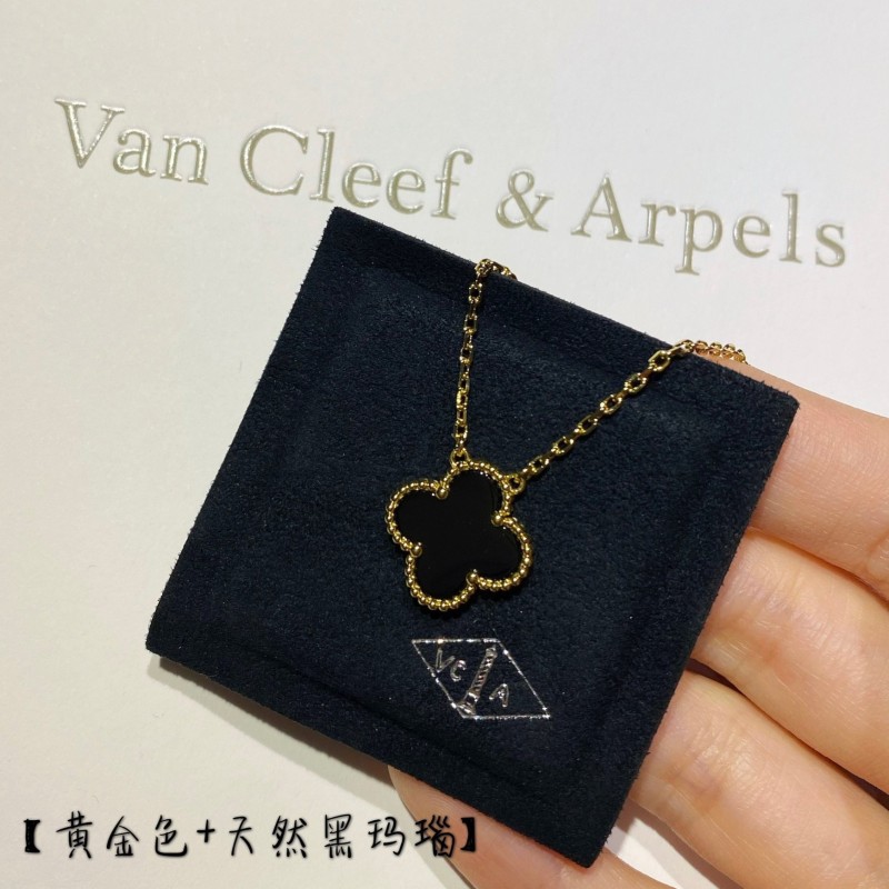 VCA Necklace 