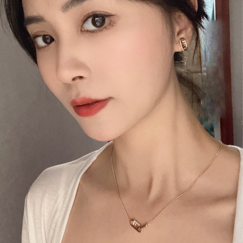 Fendi Earrings 