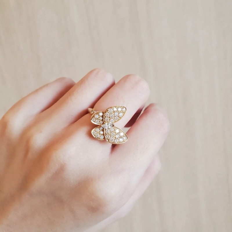 VCA Ring