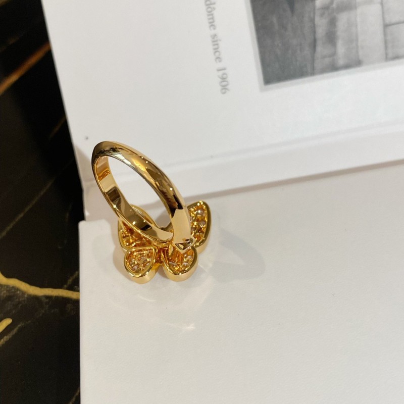 VCA Ring