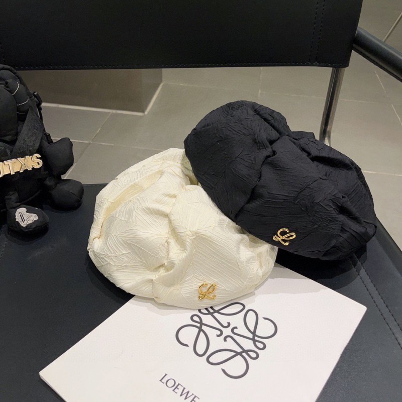 Loewe Berets