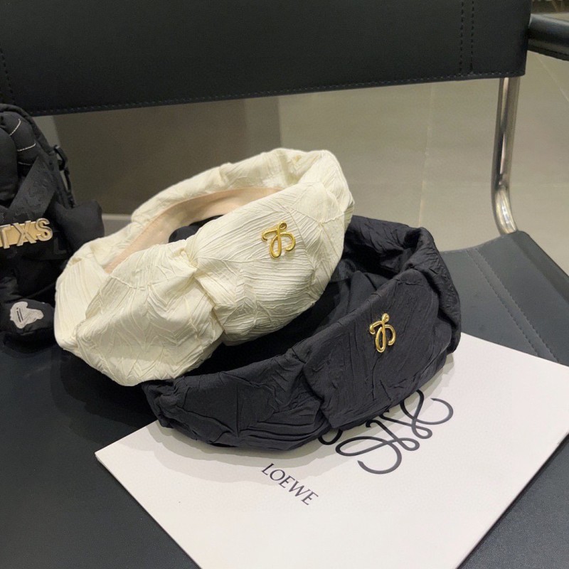 Loewe Berets