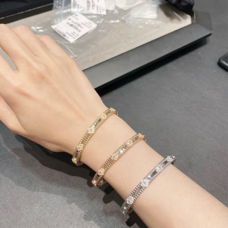 VCA Bracelet