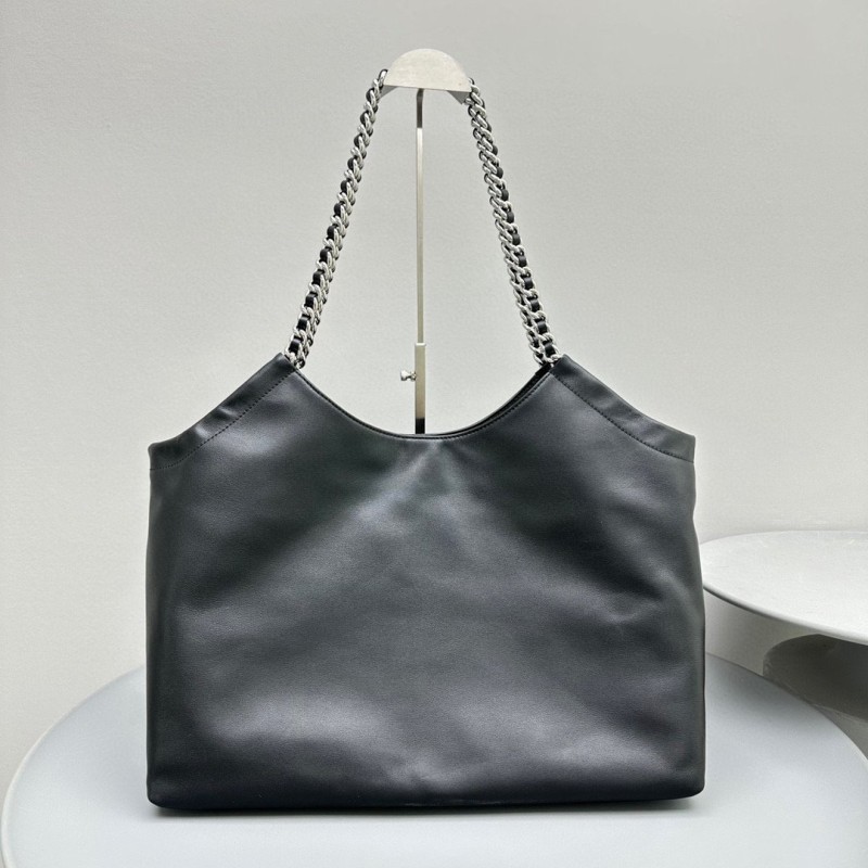Prada 流浪包