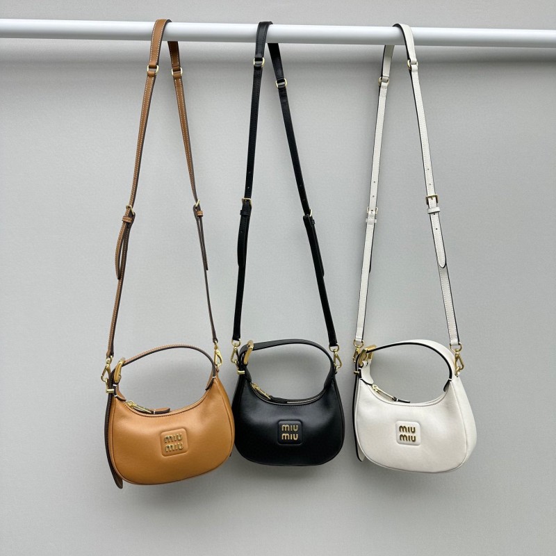 MiuMiu Hobo
