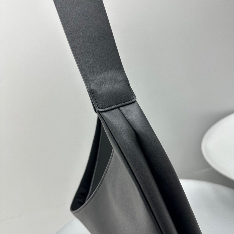 MiuMiu Hobo