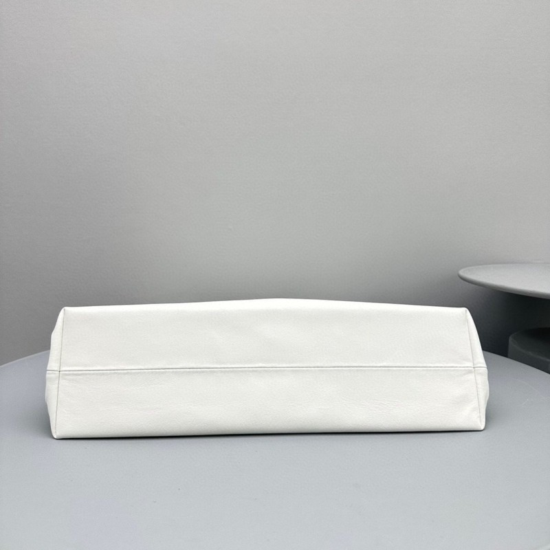 MiuMiu Tote