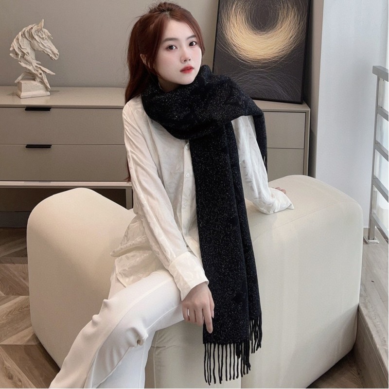 LV Scarf
