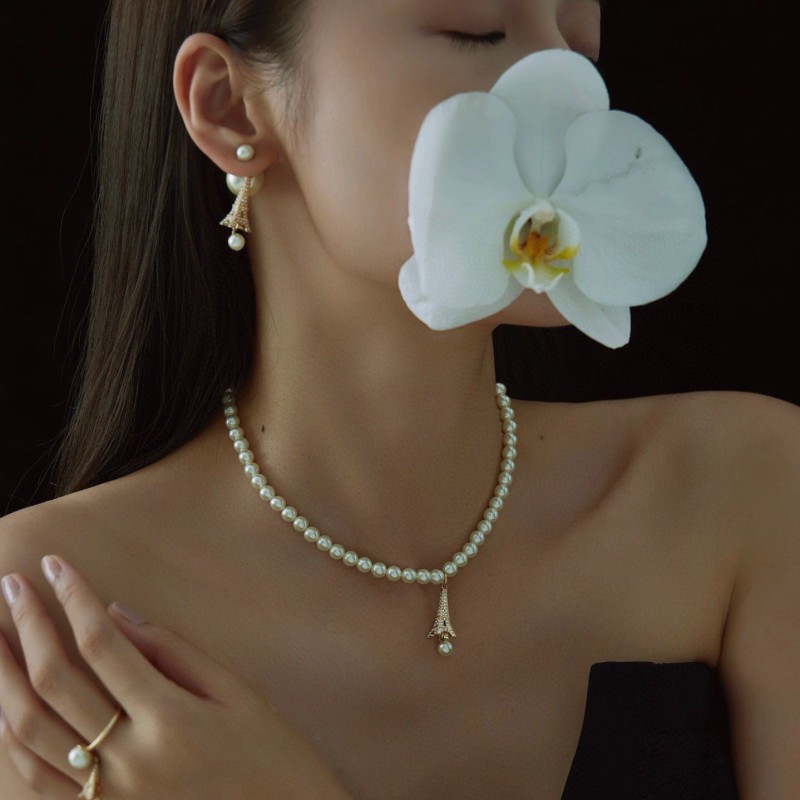 Dior Necklace