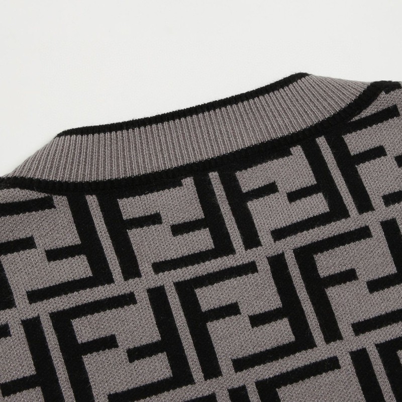 Fendi Unisex Cashmere Sweater