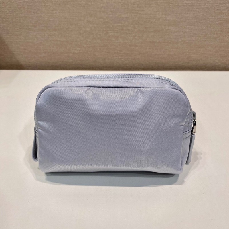 Prada 手拿包