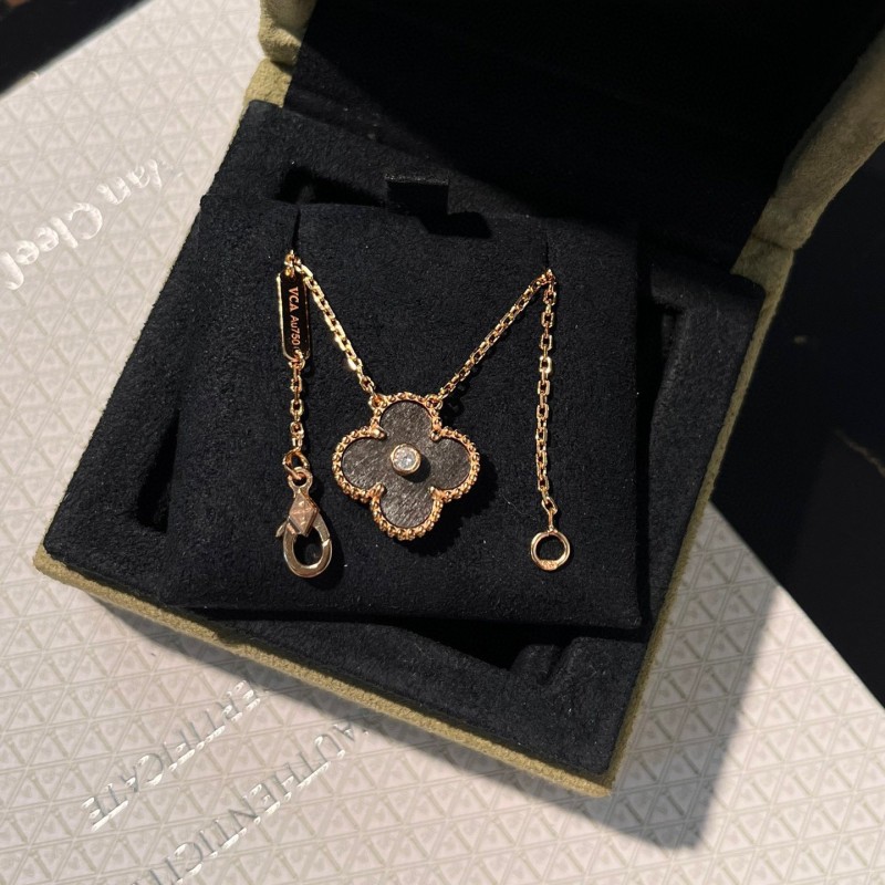 VCA Necklace