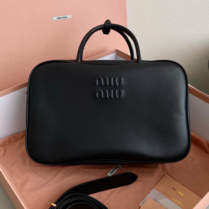 MiuMiu 公文包