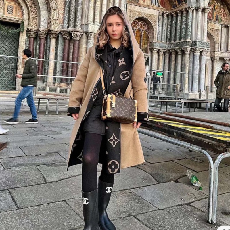 LV Coat