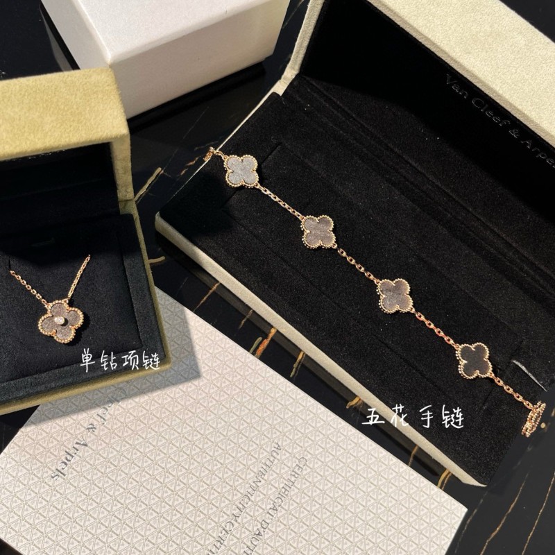 VCA Bracelet