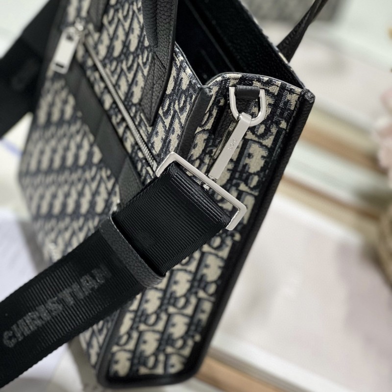 Dior Safari North South