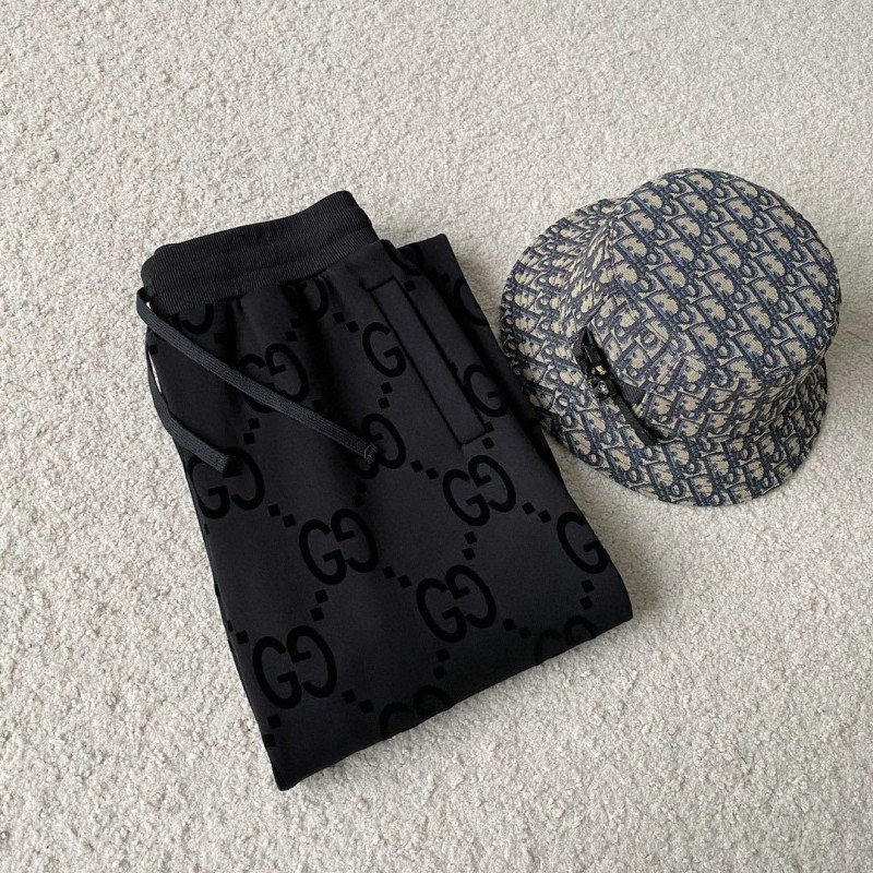 Gucci Unisex Zipper Hoodie & Sweatpants 