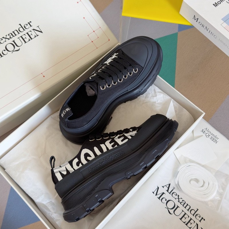 MCQ Unisex Shoes