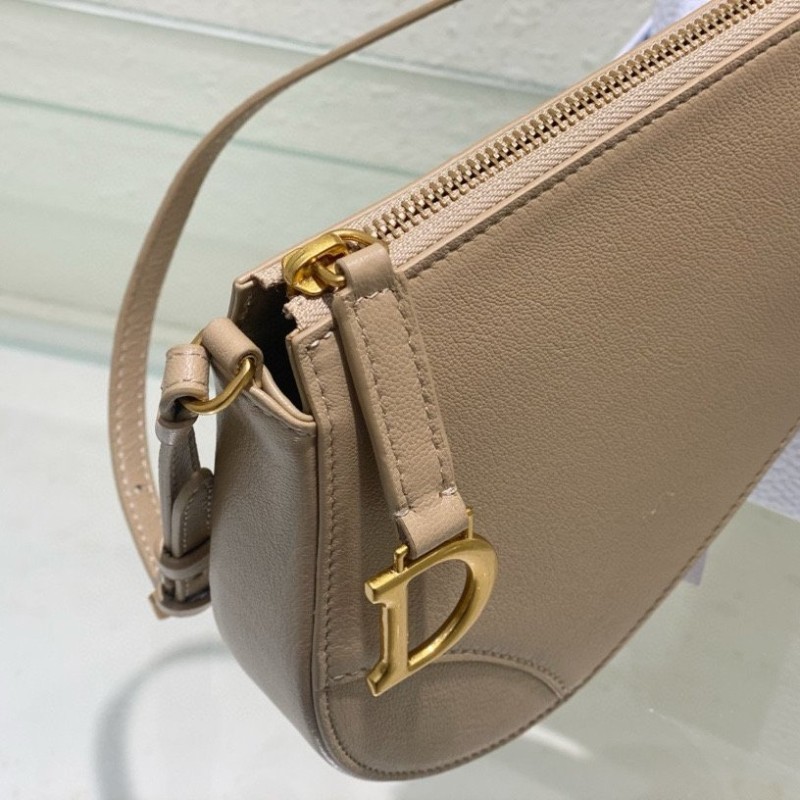 Dior 马鞍包