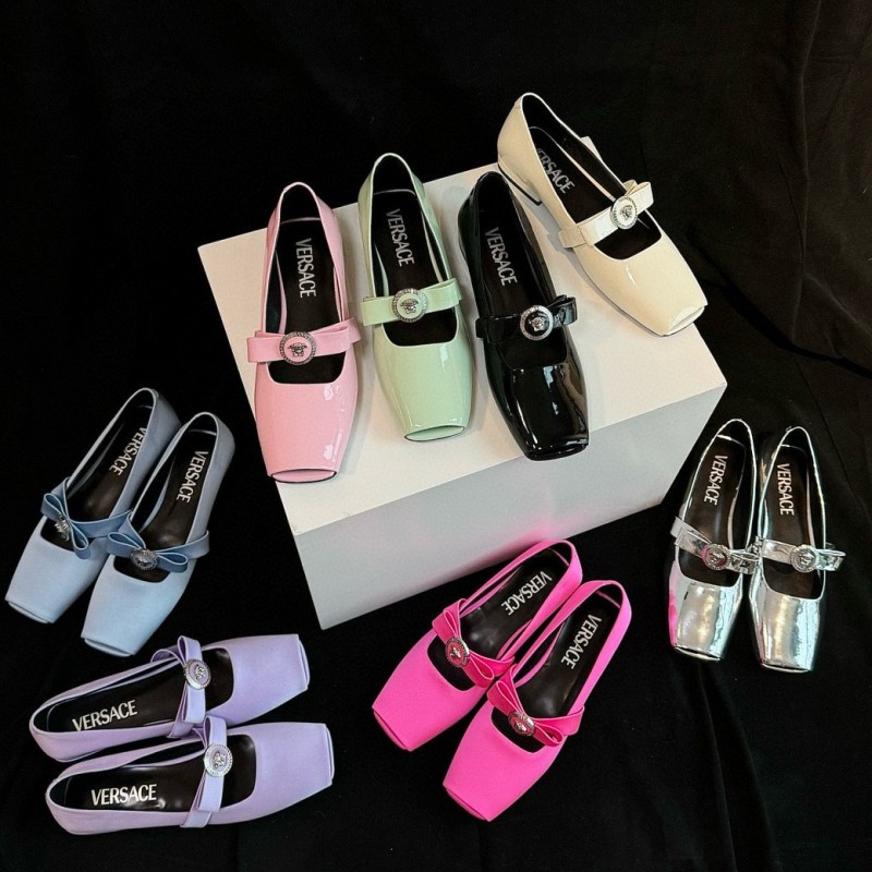 Versace Flat