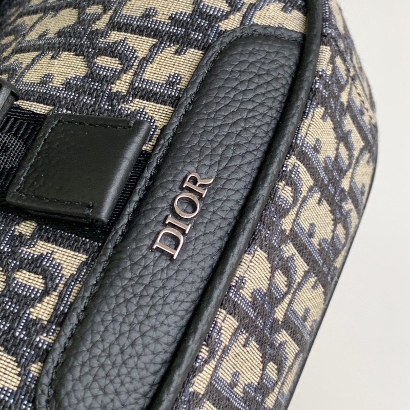 Dior Explorer