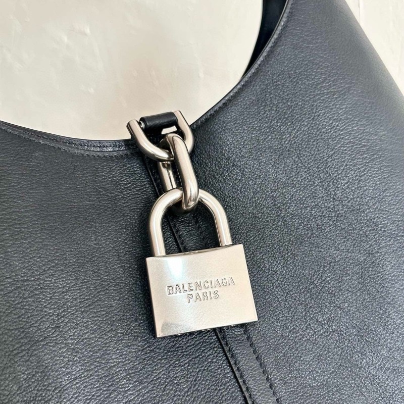 Balenciaga Locker Hobo (M)