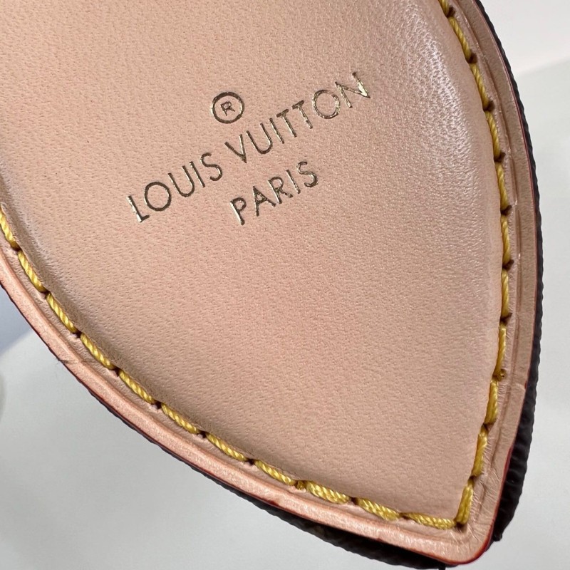 LV Pochette Tirette