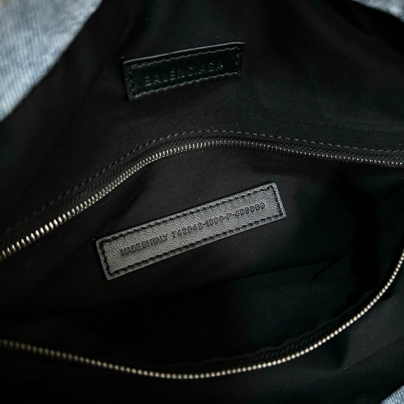 Balenciaga Crush