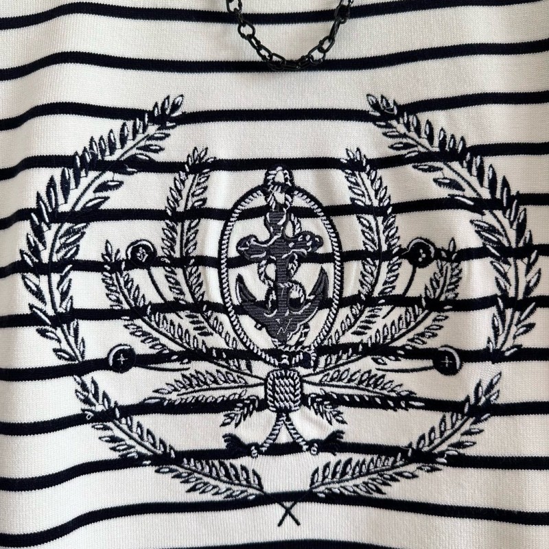 LV Tee