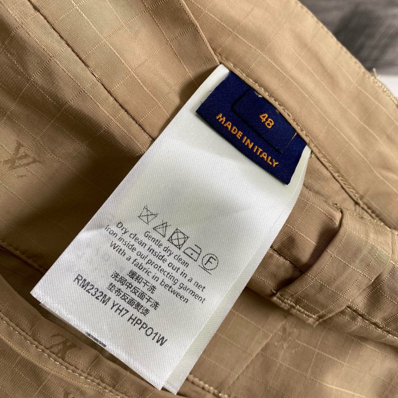 LV Unisex Shorts