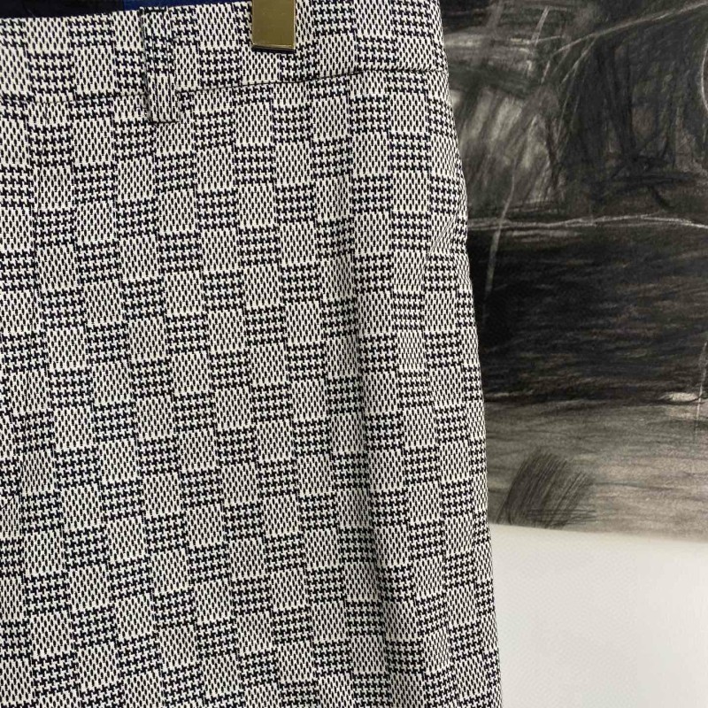 LV Unisex Shorts