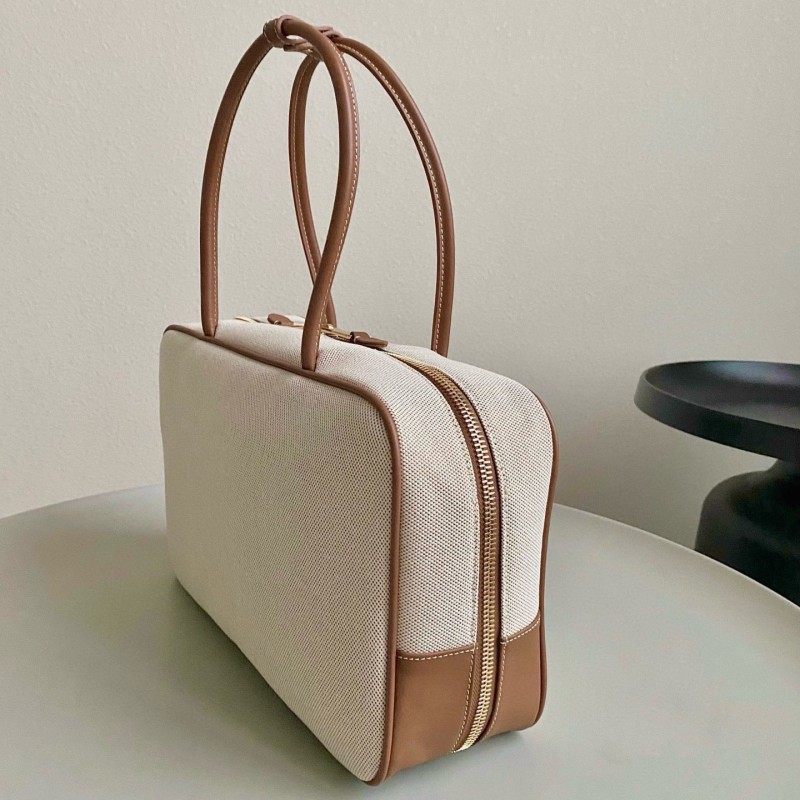 MiuMiu 公文包 